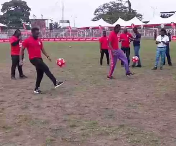 Jay Jay Okocha Dares Kanu Nwankwo In Ball Juggling, Guess Who Won? (Photos, Video)